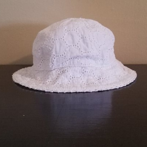 white infant sun hat